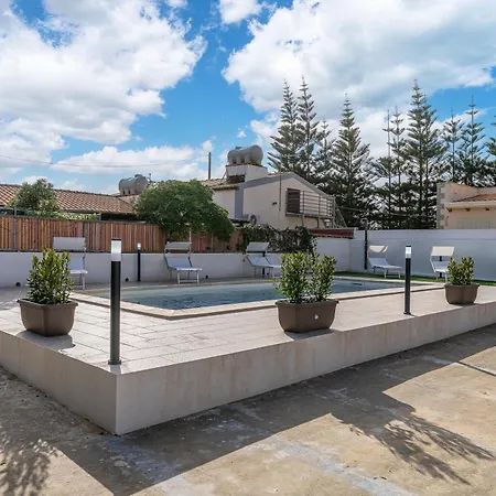 Vila Gardenia Fronte Mare