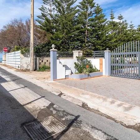 Gardenia Fronte Mare Villa *